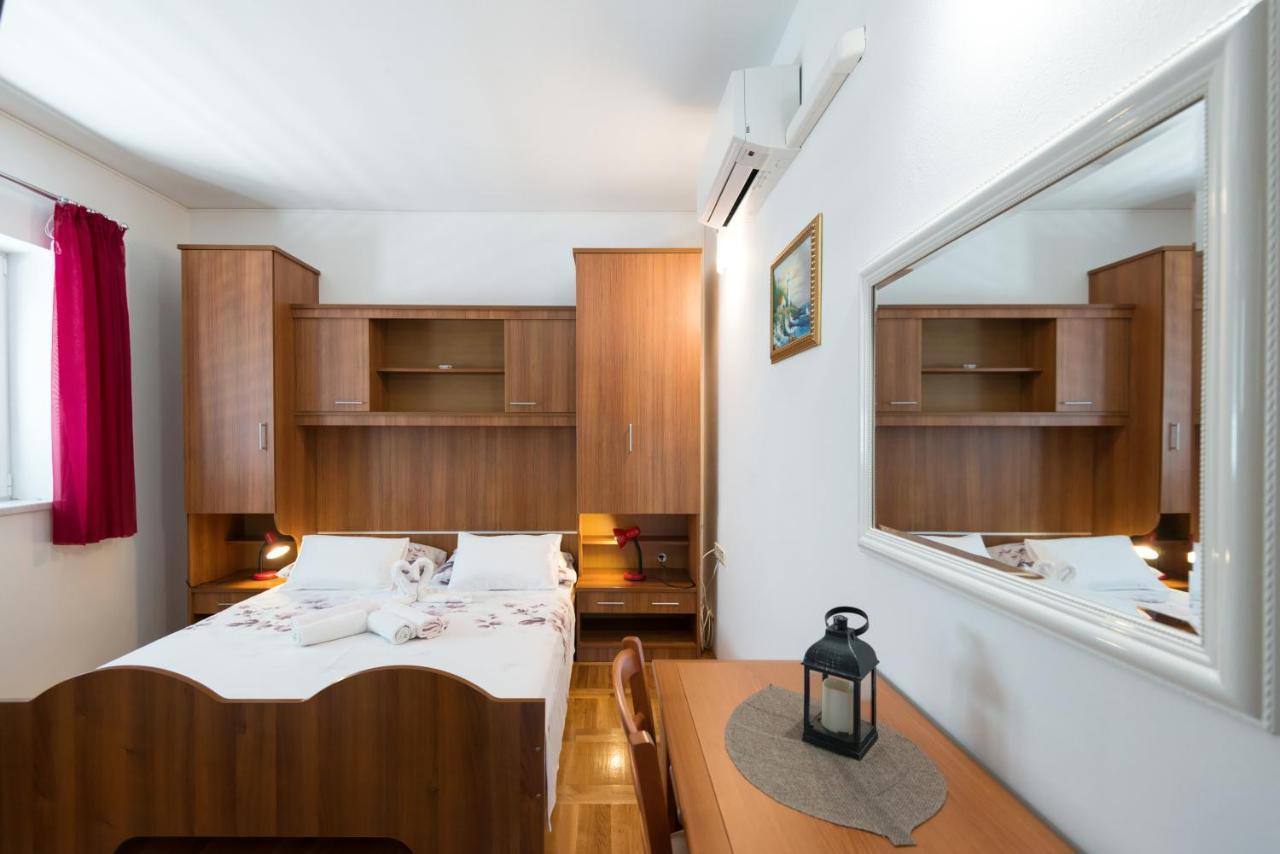 Guesthouse Sanela Pomena Εξωτερικό φωτογραφία