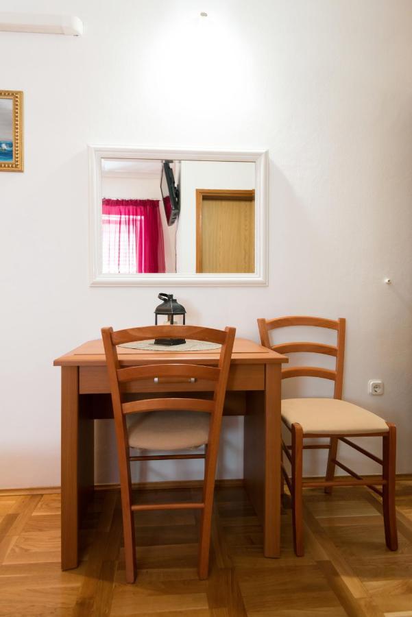 Guesthouse Sanela Pomena Εξωτερικό φωτογραφία