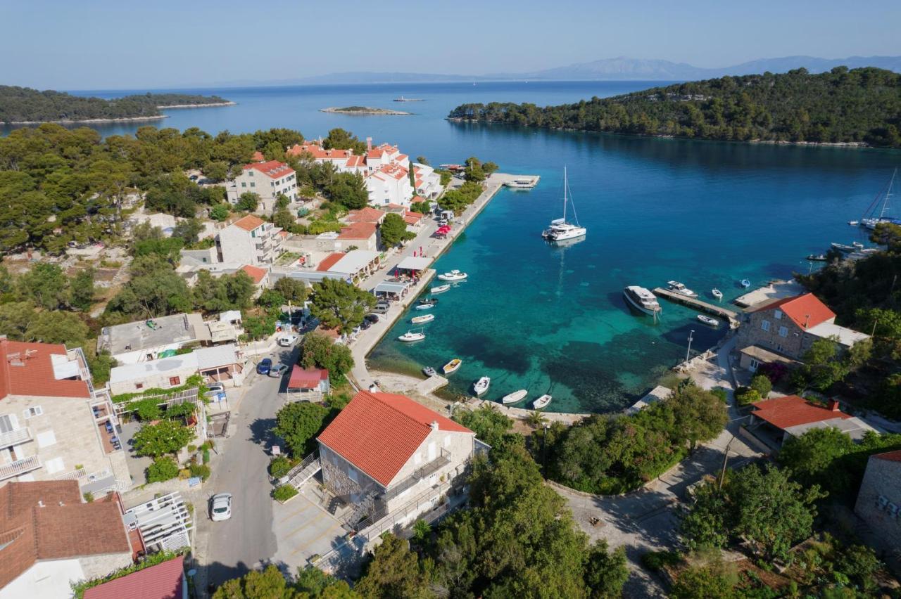 Guesthouse Sanela Pomena Εξωτερικό φωτογραφία