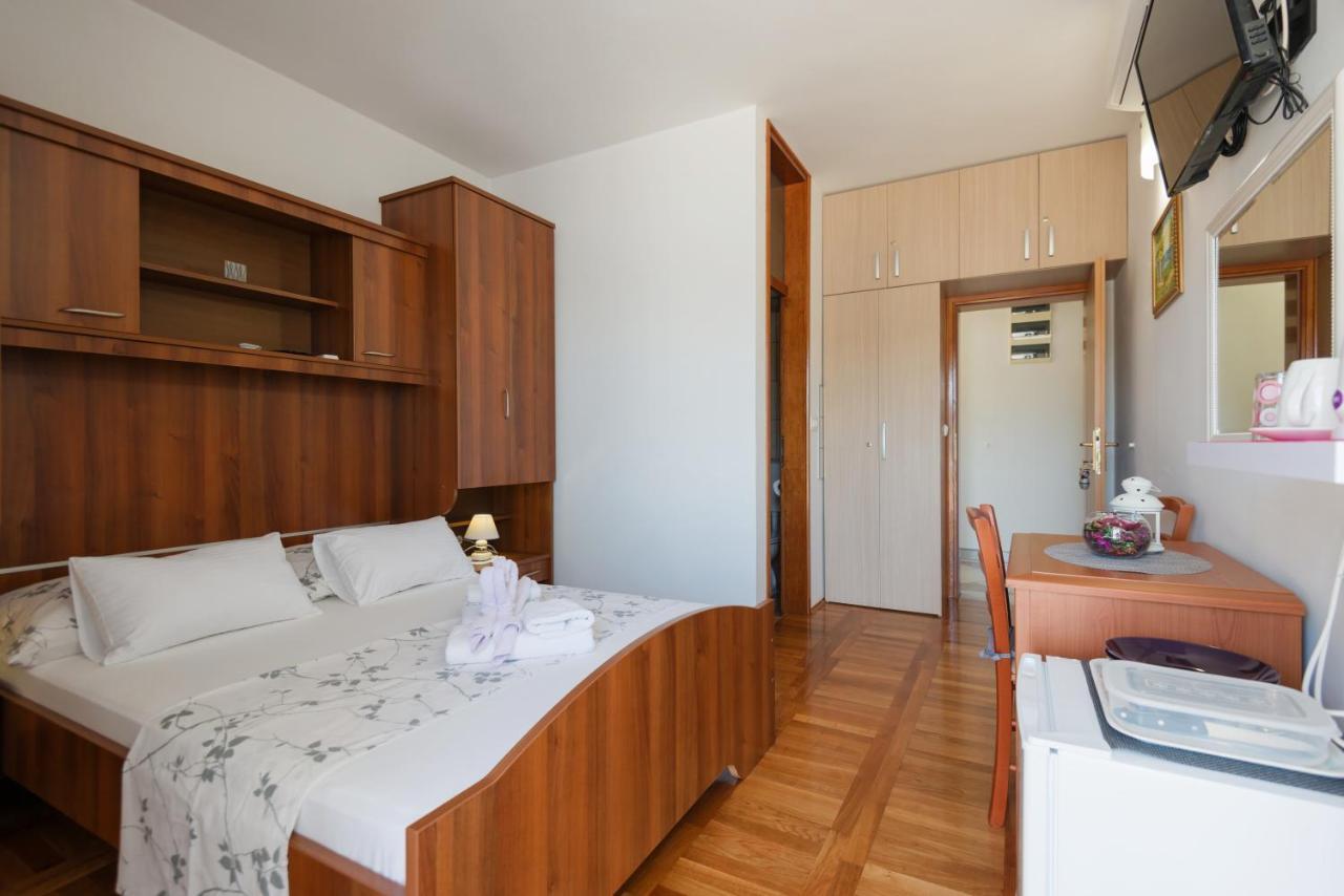 Guesthouse Sanela Pomena Εξωτερικό φωτογραφία