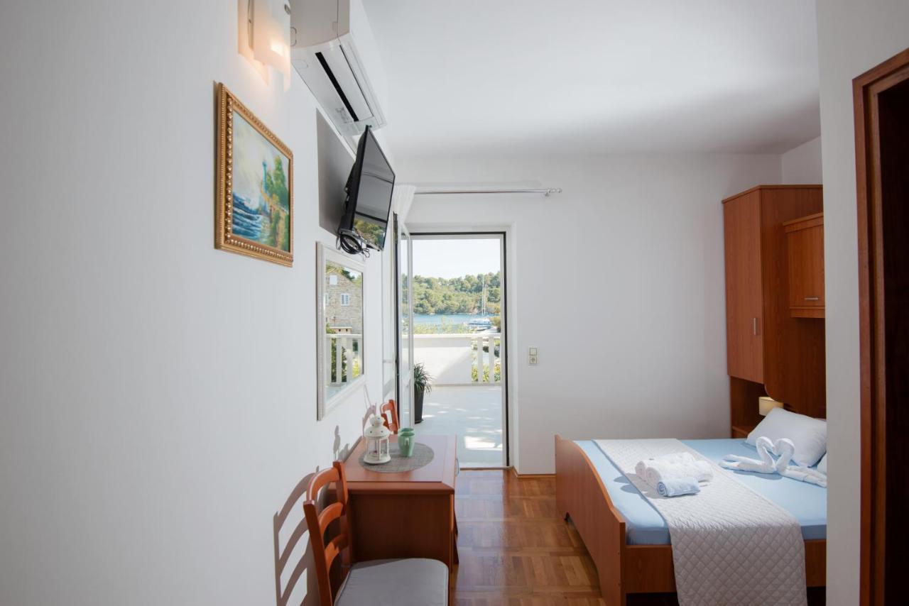 Guesthouse Sanela Pomena Εξωτερικό φωτογραφία
