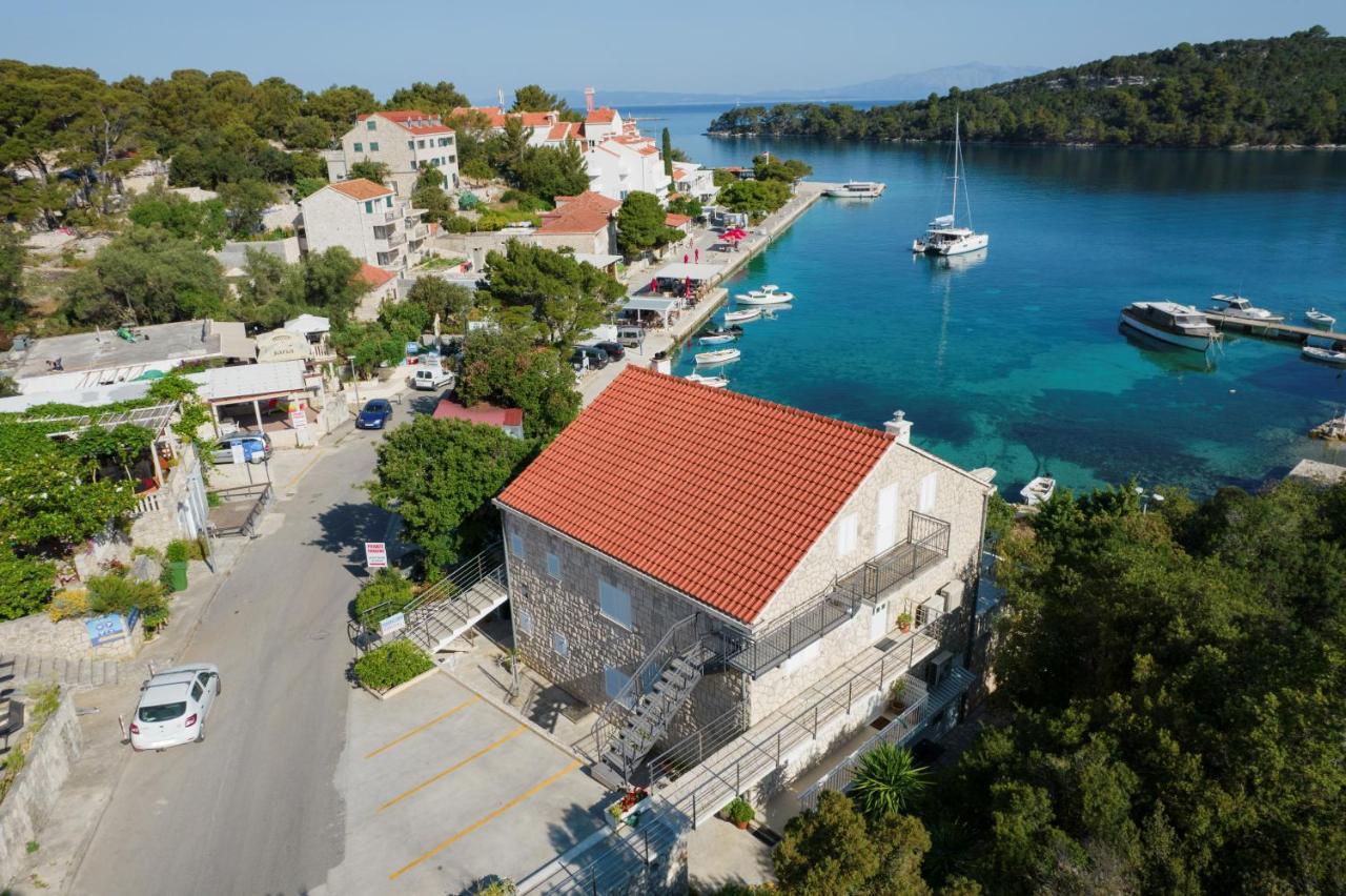 Guesthouse Sanela Pomena Εξωτερικό φωτογραφία