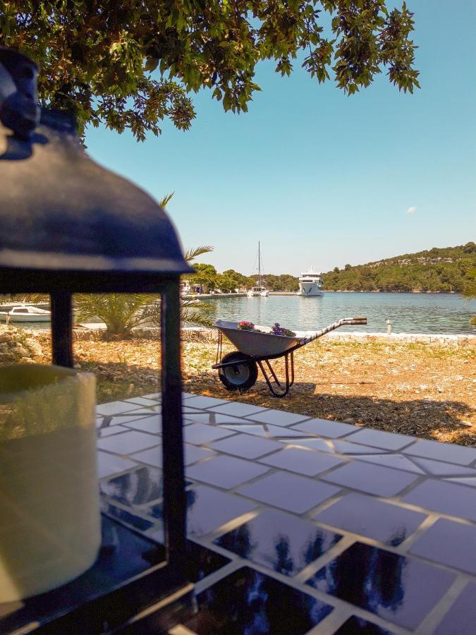Guesthouse Sanela Pomena Εξωτερικό φωτογραφία